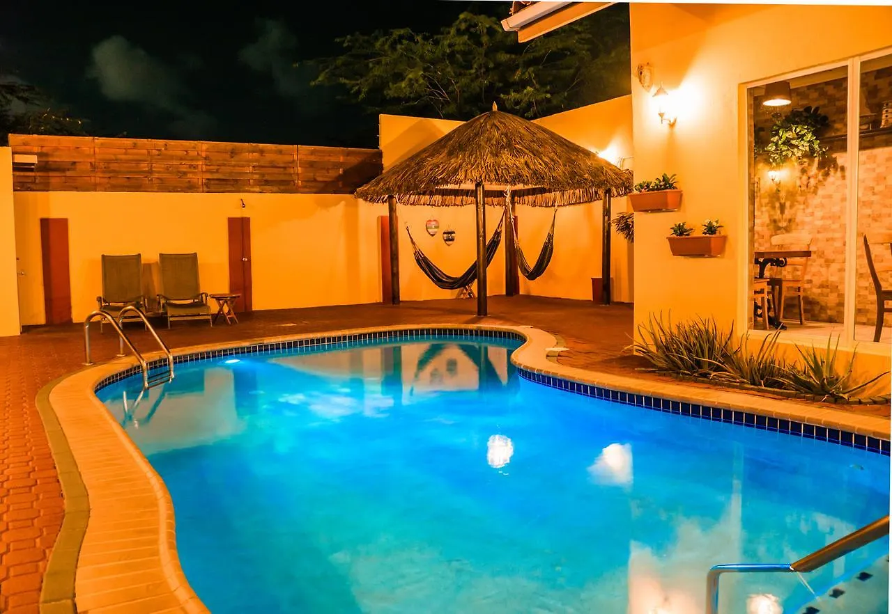Sea Breeze Town Appartement Oranjestad